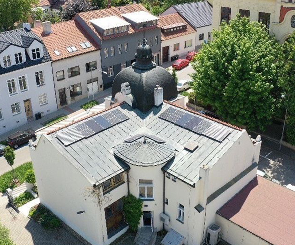 Çexiyada Günəş Paneli Quraşdırılması